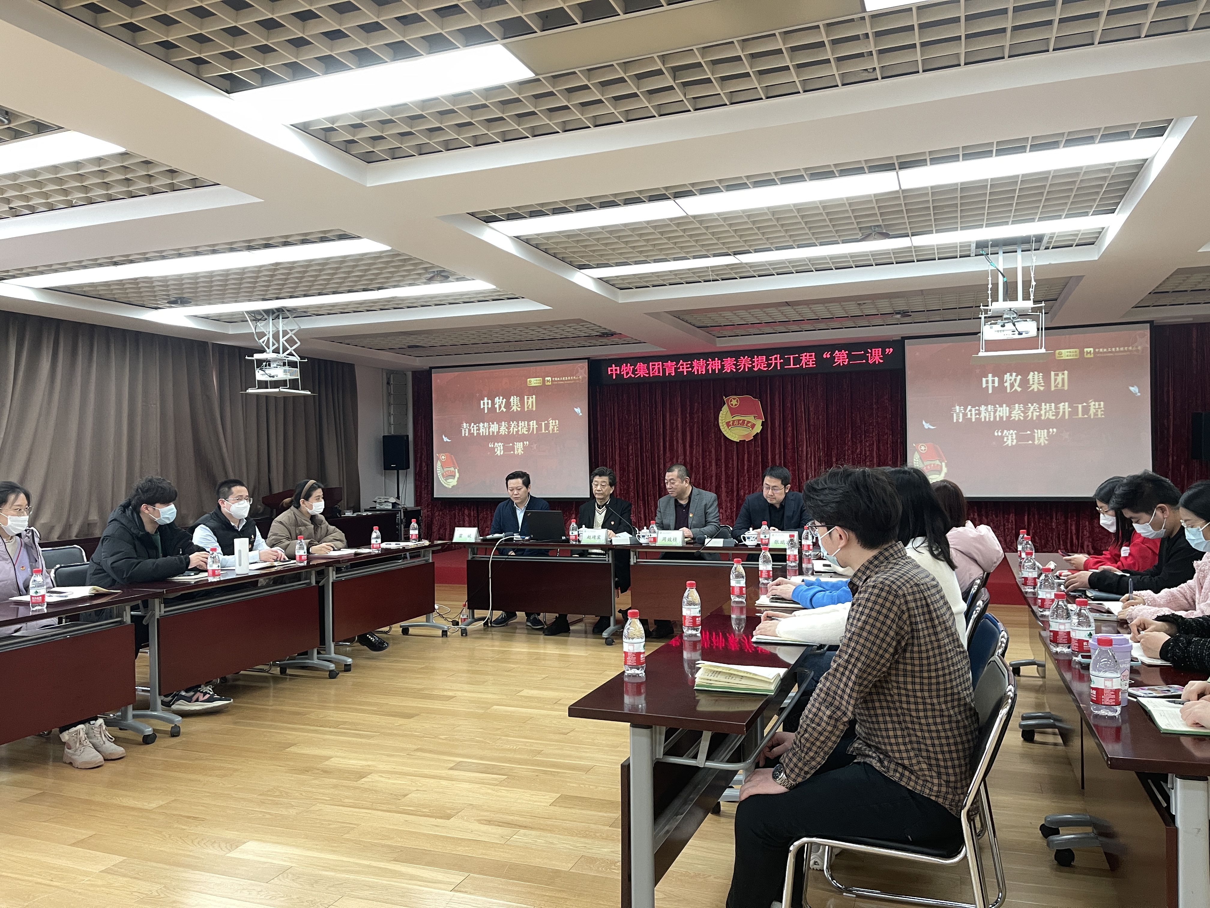 中牧第二课配图1-霍斌.jpeg 中牧第二课配图1-霍斌.jpeg