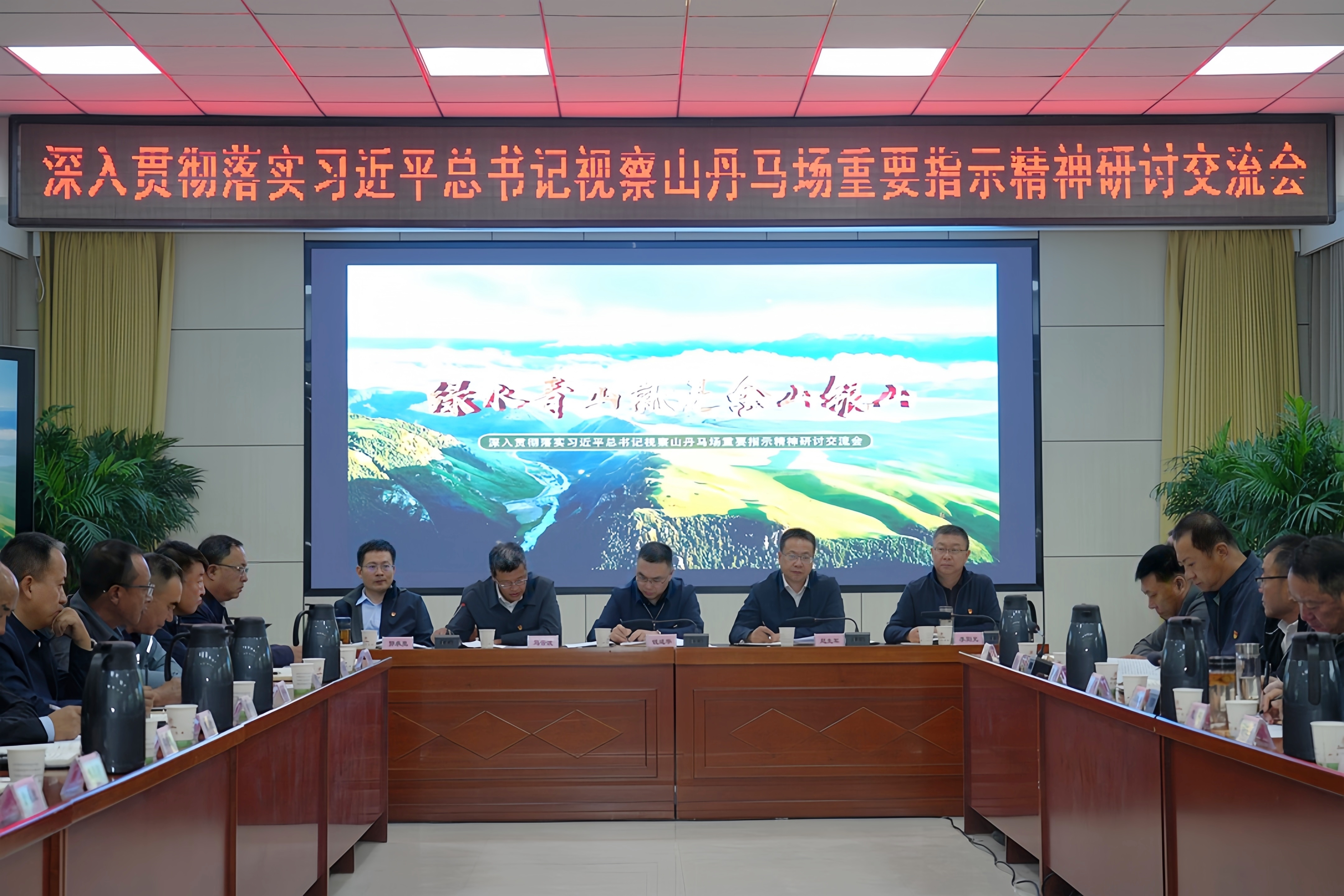 6d1a6ee4da956f1f8cbdbdfde67fbf46.jpg 6d1a6ee4da956f1f8cbdbdfde67fbf46.jpg